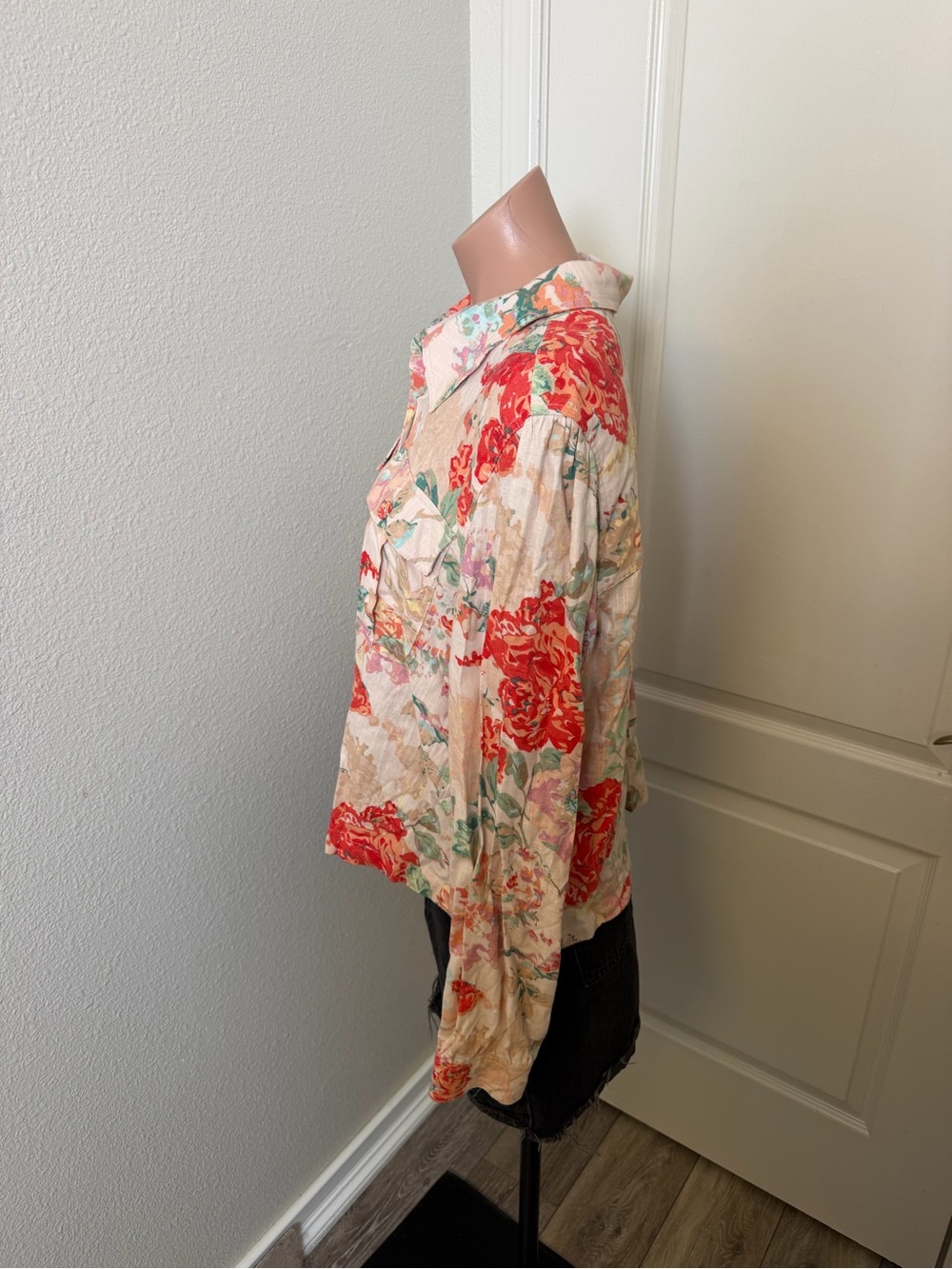 Tribal Cream Floral Button-Down Shirt with Red Accents - Picture 2 of 5